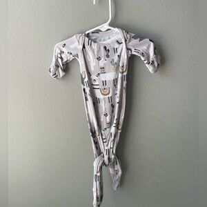 Milk Snob Knotted Hat and Knotted Gown Set in Print Llama Love